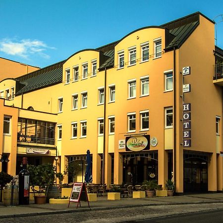 Stadt-Hotel Loerrach Gbr Экстерьер фото
